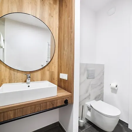 Jantaris Przy Plazy *