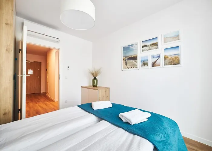 Jantaris Przy Plazy * 미엘노